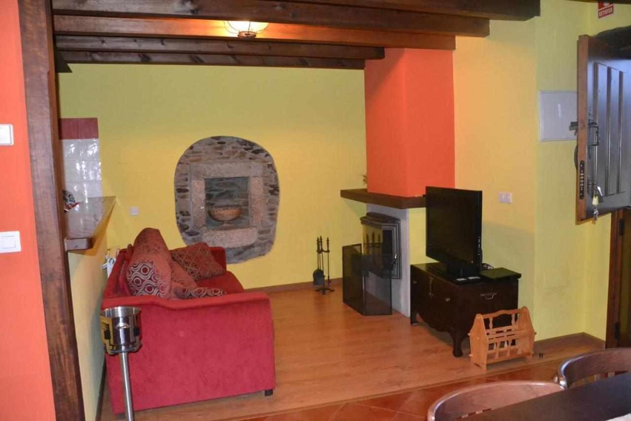 Apartamento La Casa Del Abuelo Justo Minagon エクステリア 写真